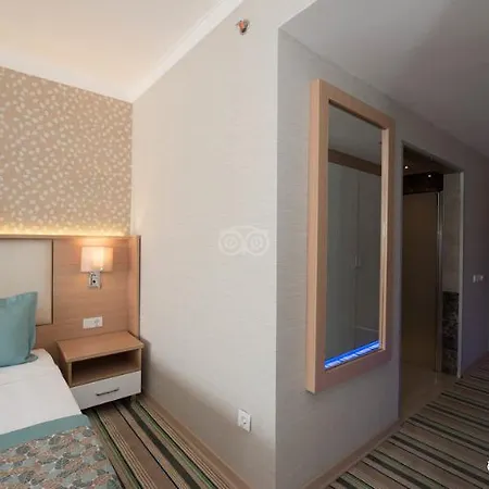 Royal Garden Hotel Konaklı